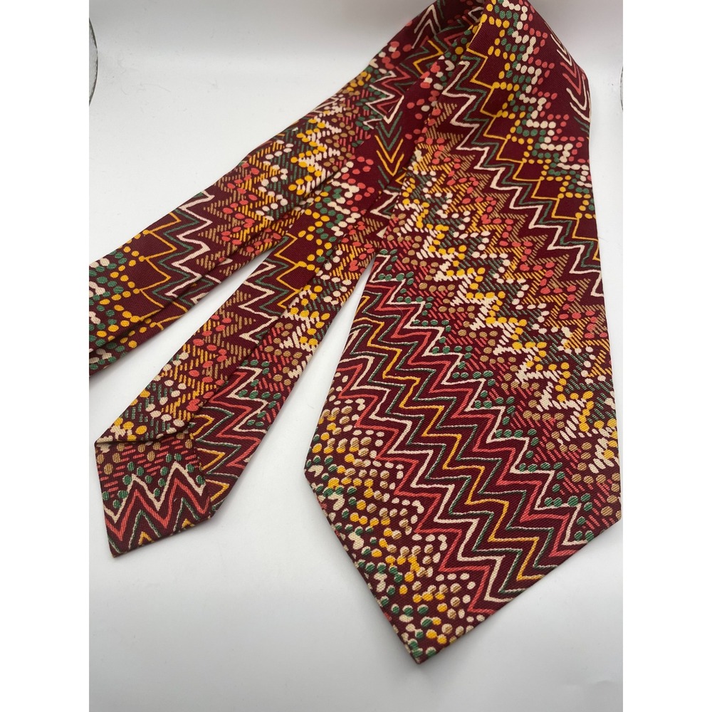 Vintage Burgundy Geometric Zigzag Pointillist Wide Necktie Retro 70s Style